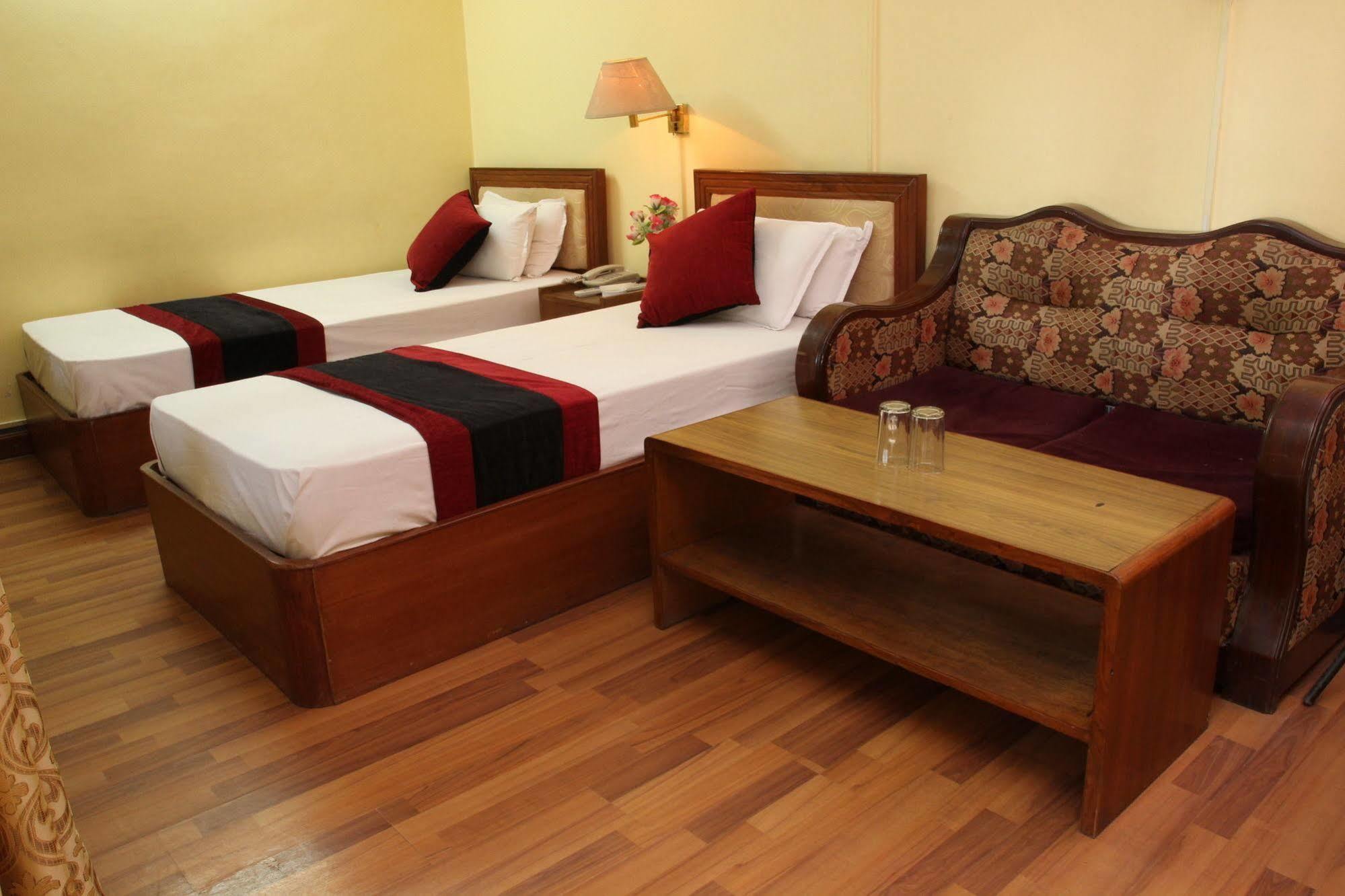 Hotel Blue Horizon Katmandou Extérieur photo