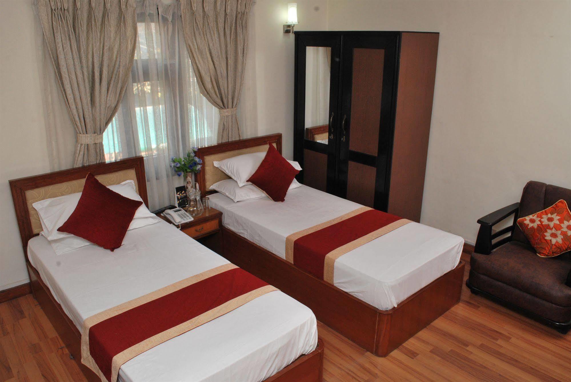 Hotel Blue Horizon Katmandou Extérieur photo